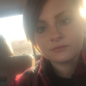 Meet your Posher, Latisha